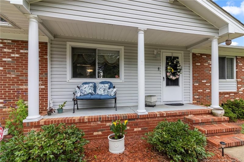 1214 Andrews Rd, Fayetteville, NC 28311