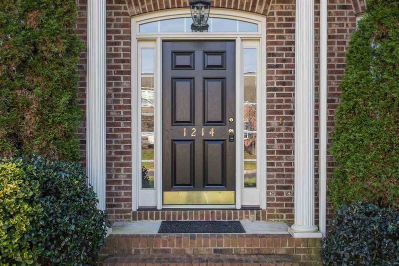 1214 Auburn Village Dr, Durham, NC 27713