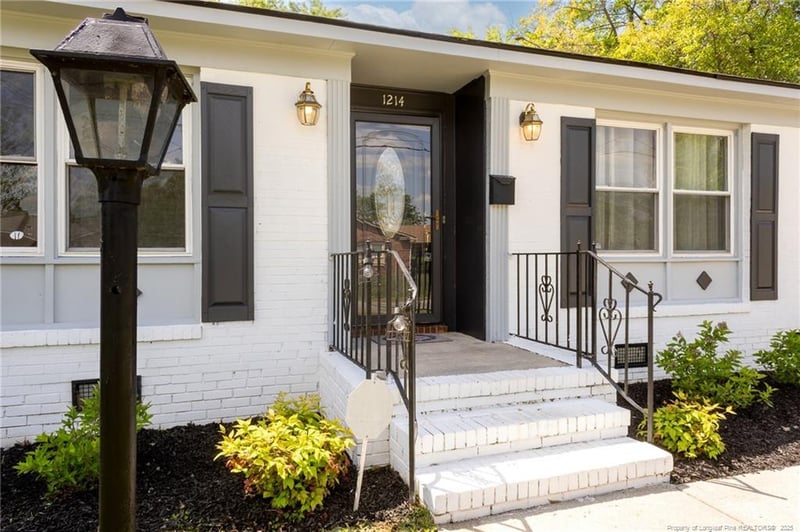 1214 Berkshire Rd, Fayetteville, NC 28304