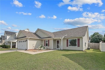 1214 Herring Gull Dr, Fayetteville, NC 28306