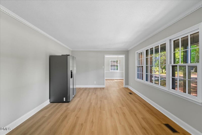 1214 Oak Dr, Durham, NC 27712