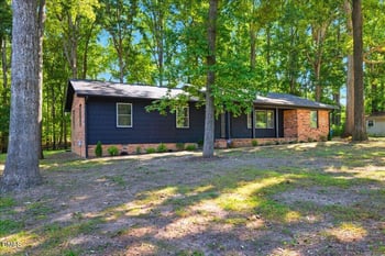 1214 Oak Dr, Durham, NC 27712