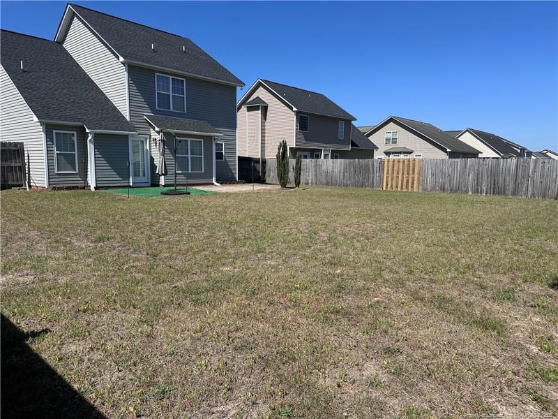 1214 Snowy Egret Dr, Fayetteville, NC 28306