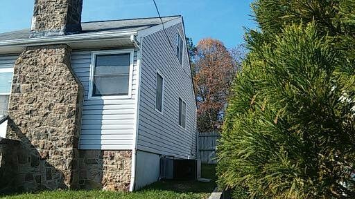 1214 University Dr, Durham, NC 27707
