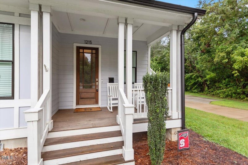 1215 Brookside Dr, Raleigh, NC 27604