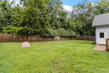 1215 Brookside Dr, Raleigh, NC 27604