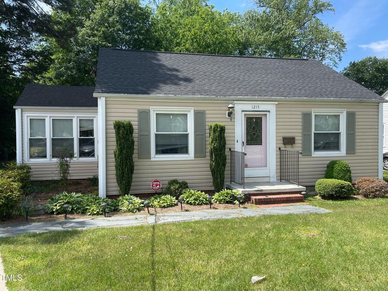1215 W Divine St, Dunn, NC 28334