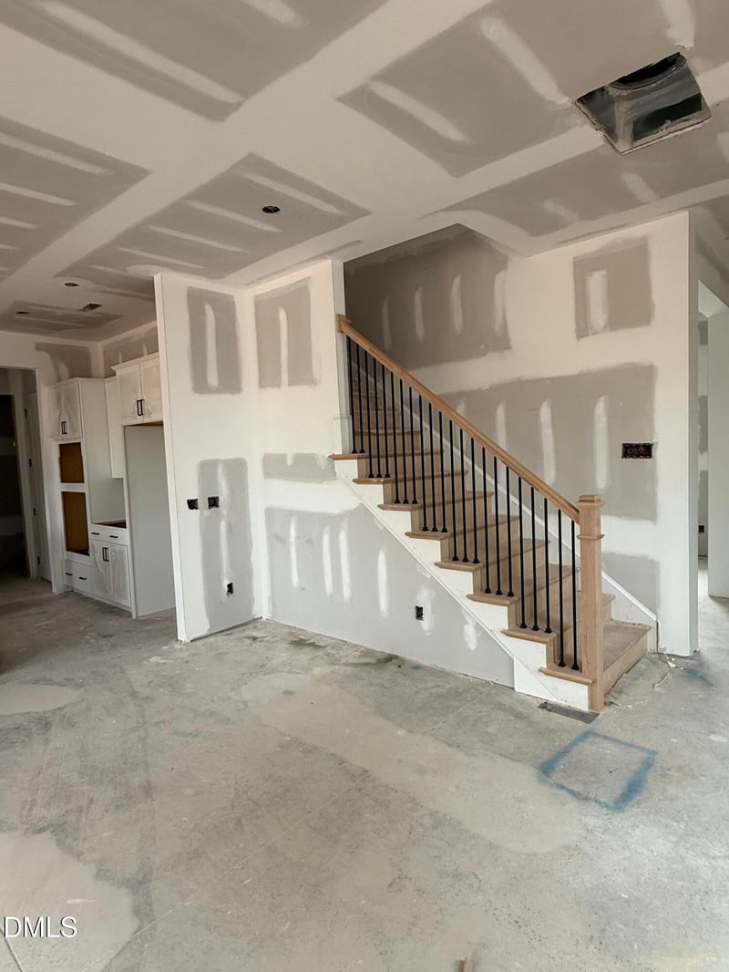 1215 Shallow Spring Dr, Mebane, NC 27302