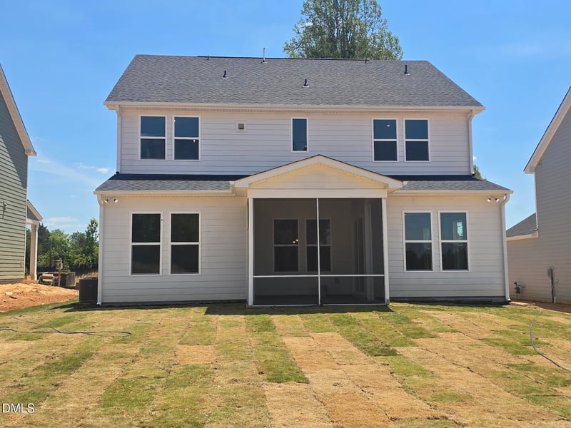 1215 Shallow Spring Dr, Mebane, NC 27302