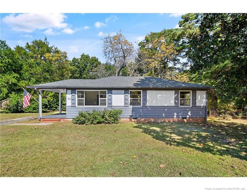 1215 Stansfield Dr, Fayetteville, NC 28303