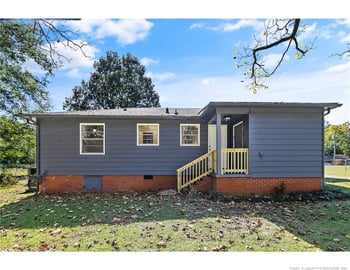 1215 Stansfield Dr, Fayetteville, NC 28303