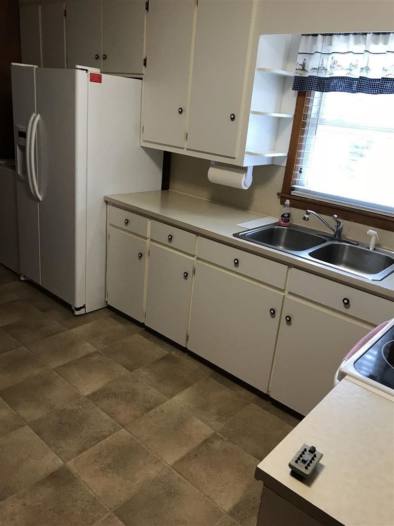1216 10th Ave, Roxboro, NC 27215
