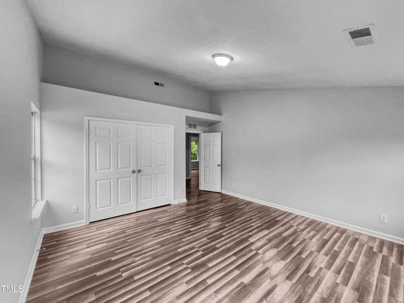 1216 Briarwood Dr, Mebane, NC 27302