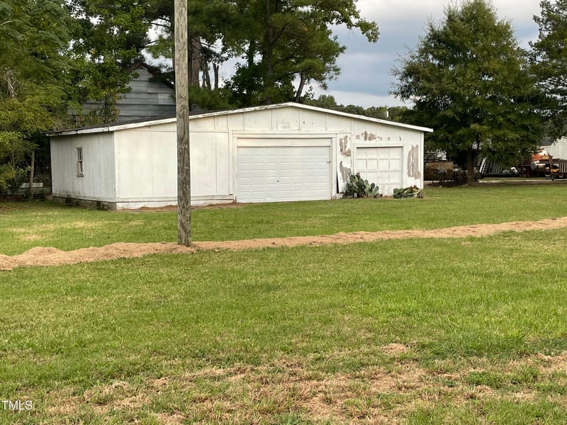 1216 Browns Dairy Rd, Selma, NC 27576