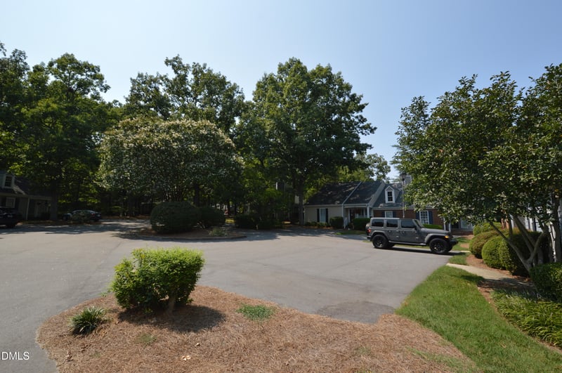 1216 Deptford Ct, Raleigh, NC 27609
