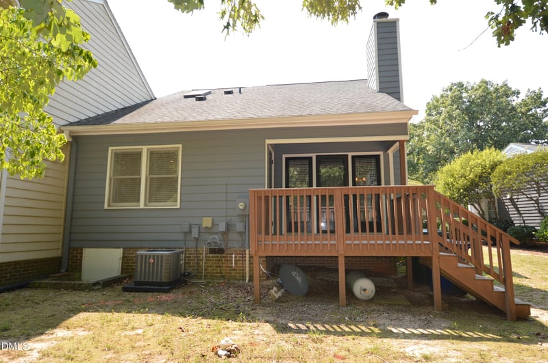 1216 Deptford Ct, Raleigh, NC 27609