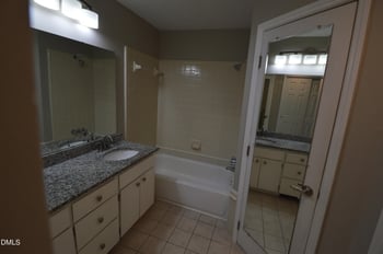 1216 Deptford Ct, Raleigh, NC 27609