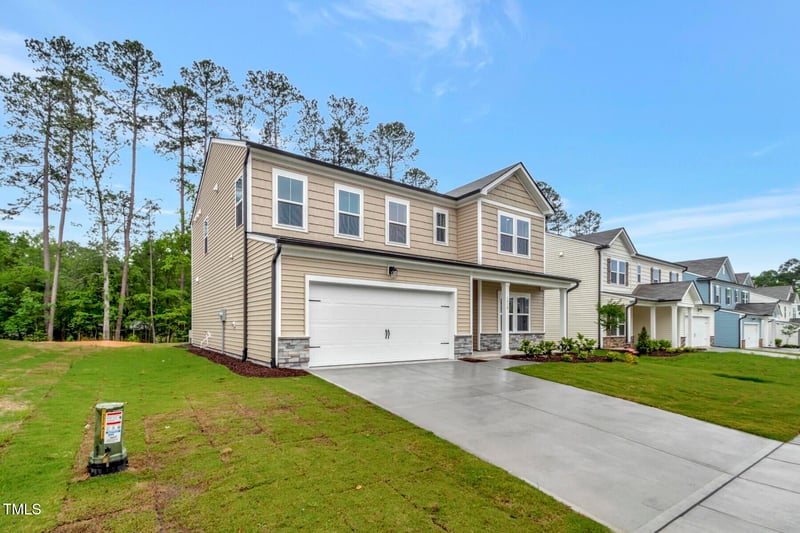 1216 Dimaggio Dr, Raleigh, NC 27616
