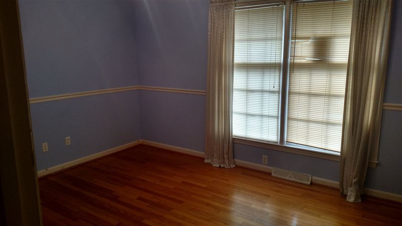 1216 Fairlane Rd, Cary, NC 27511
