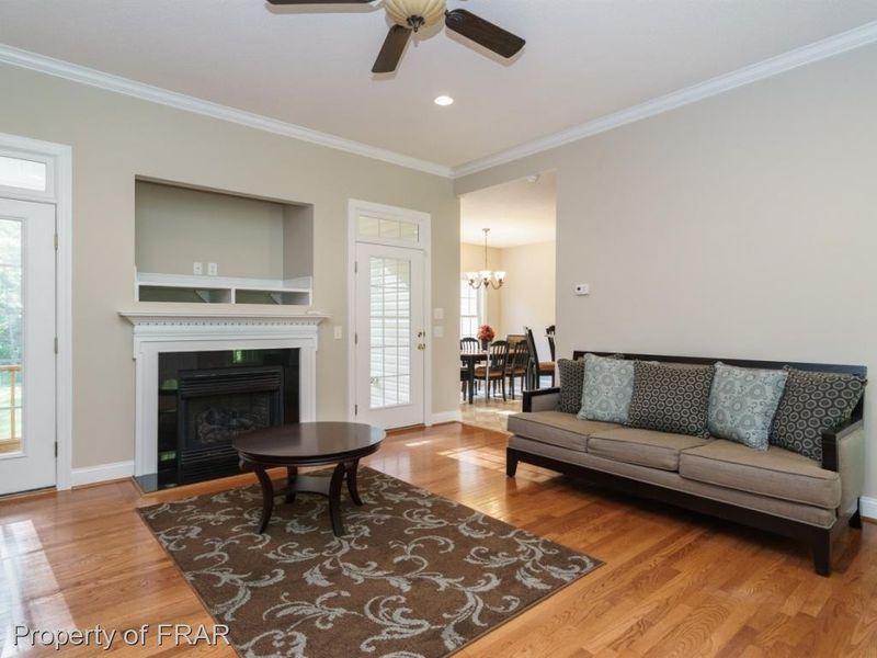 1216 Longleaf Ln, Sanford, NC 27330