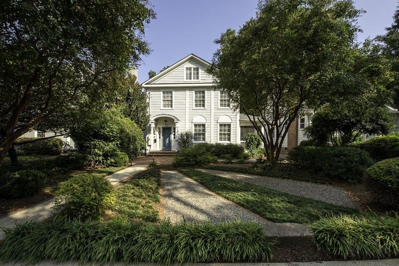 1216 Mordecai Dr, Raleigh, NC 27604