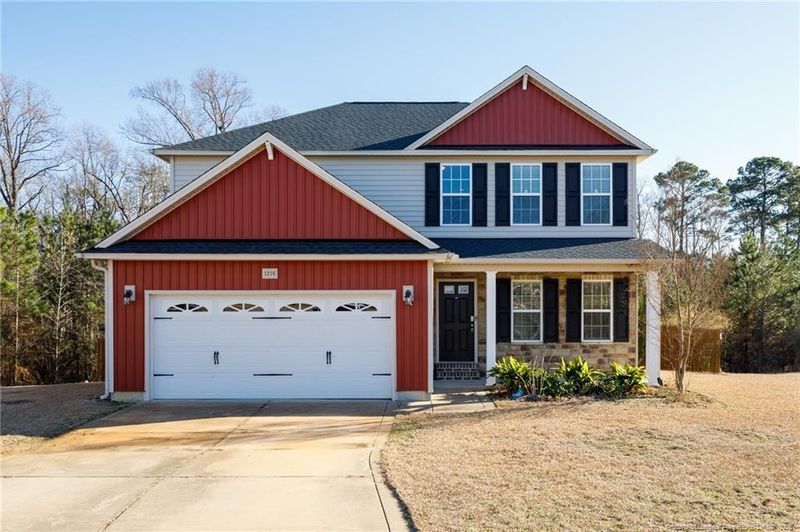 1216 Piper Ct, Hope Mills, NC 28348