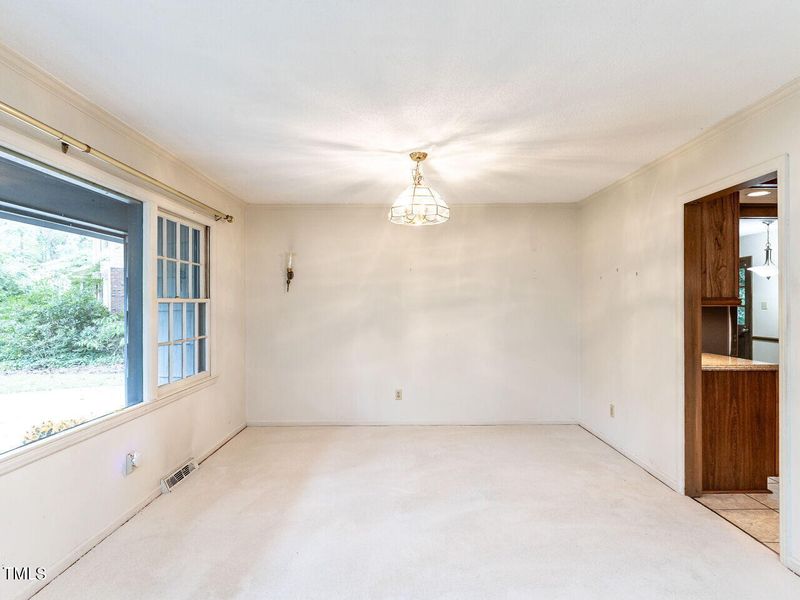 1216 Scott Pl, Cary, NC 27511