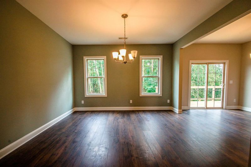 1216 Silver Farm Rd, Raleigh, NC 27603