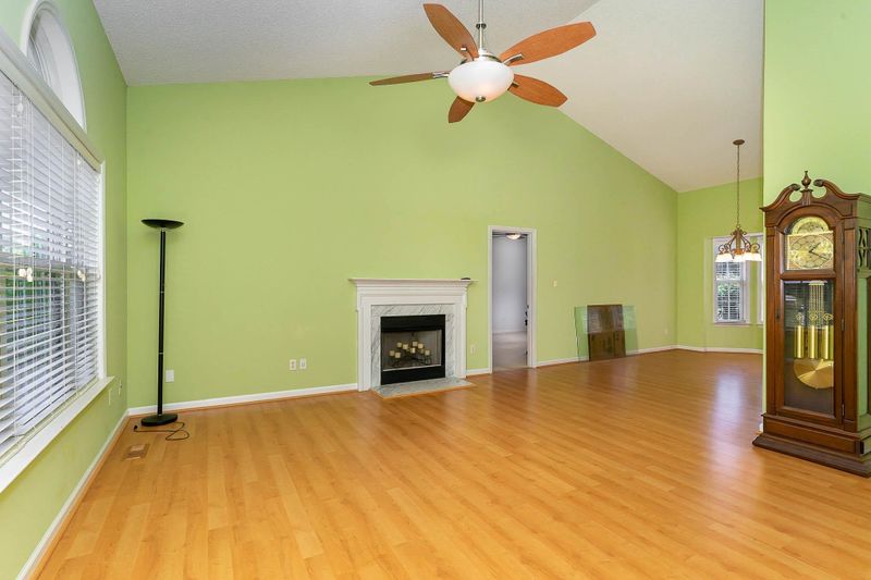 1217 Ashton Hollow Dr, Raleigh, NC 27603