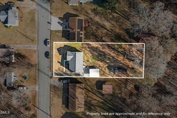 1217 Border St, Burlington, NC 27217