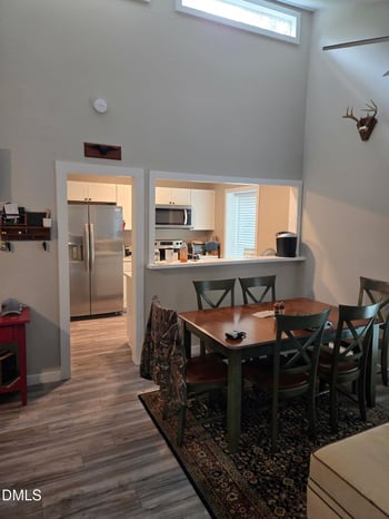 1217 Cedarhurst Dr, Sanford, NC 27332