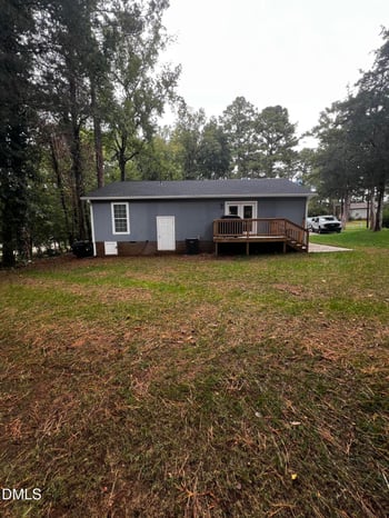 1217 Cedarhurst Dr, Sanford, NC 27332