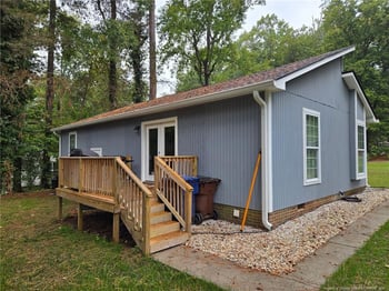 1217 Cedarhurst Dr, Sanford, NC 27332