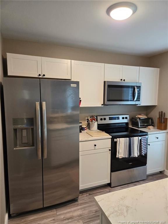 1217 Cedarhurst Dr, Sanford, NC 27332