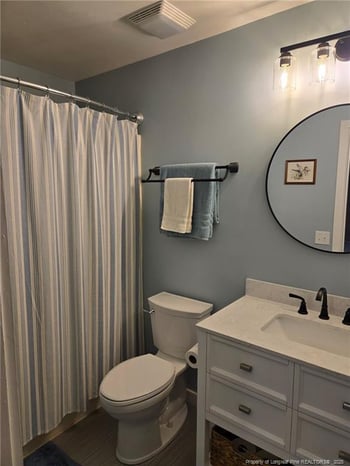 1217 Cedarhurst Dr, Sanford, NC 27332