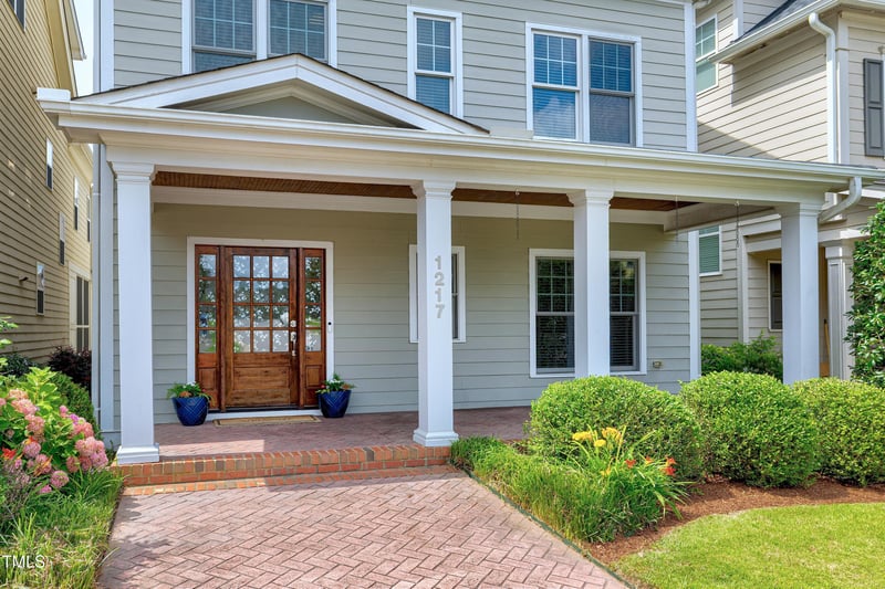 1217 Chalk Maple Dr, Cary, NC 27519