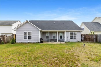 1217 Herring Gull Dr, Fayetteville, NC 28306
