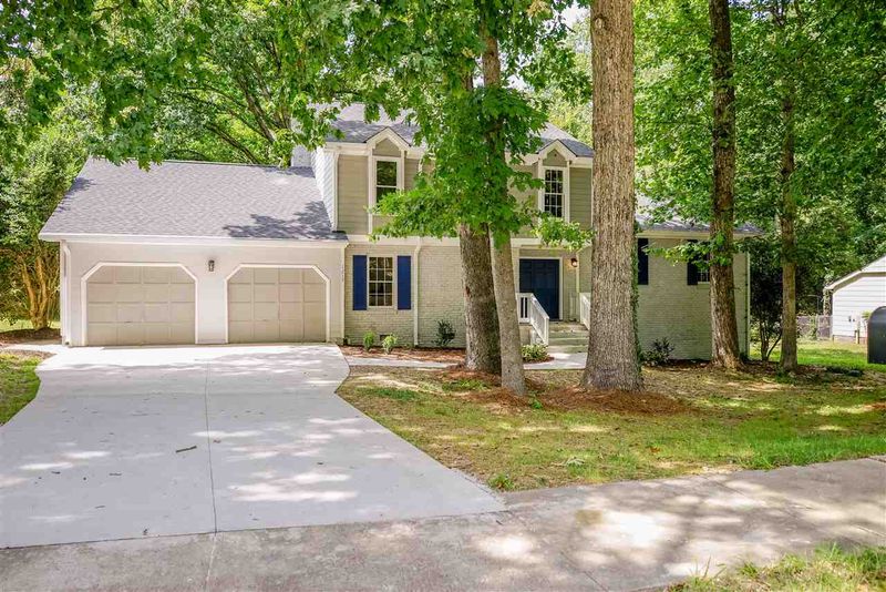 1217 Hunting Ridge Rd, Raleigh, NC 27615