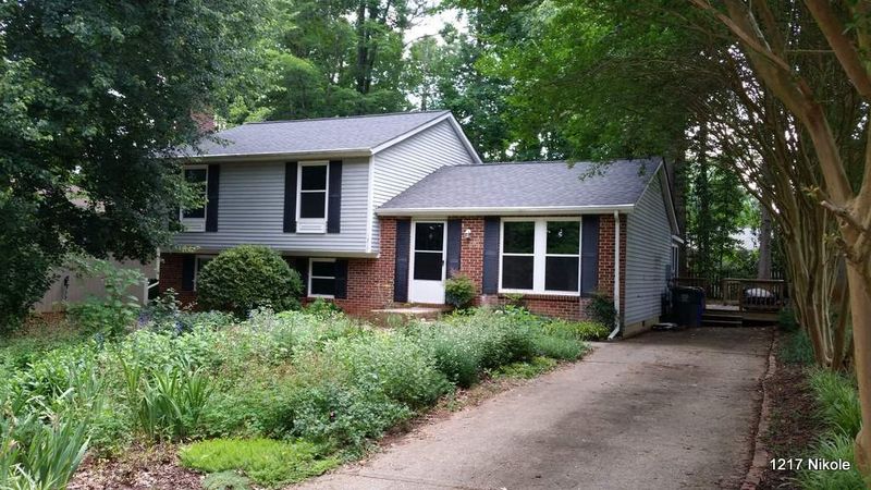 1217 Nikole Ct, Raleigh, NC 27612