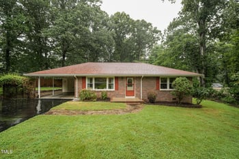 1217 Oak Dr, Durham, NC 27712