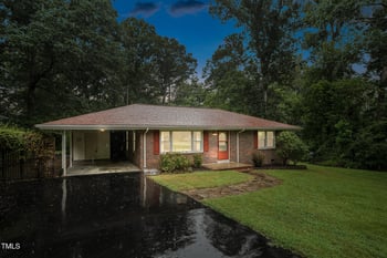 1217 Oak Dr, Durham, NC 27712