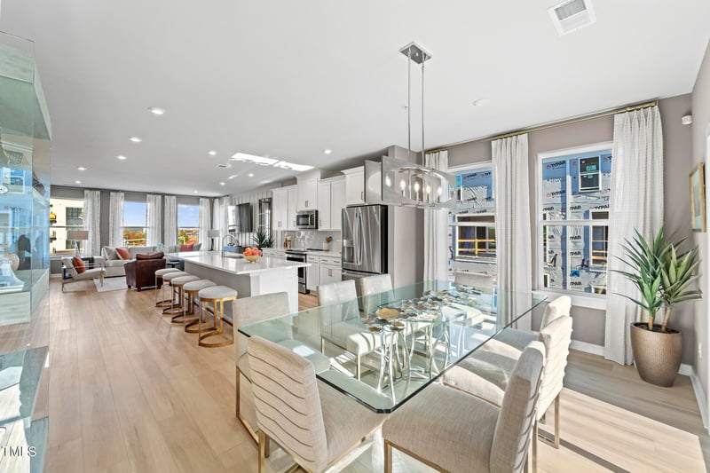 1217 S Blount St #201, Raleigh, NC 27601