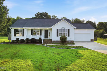 1217 Smith Rd, Smithfield, NC 27577