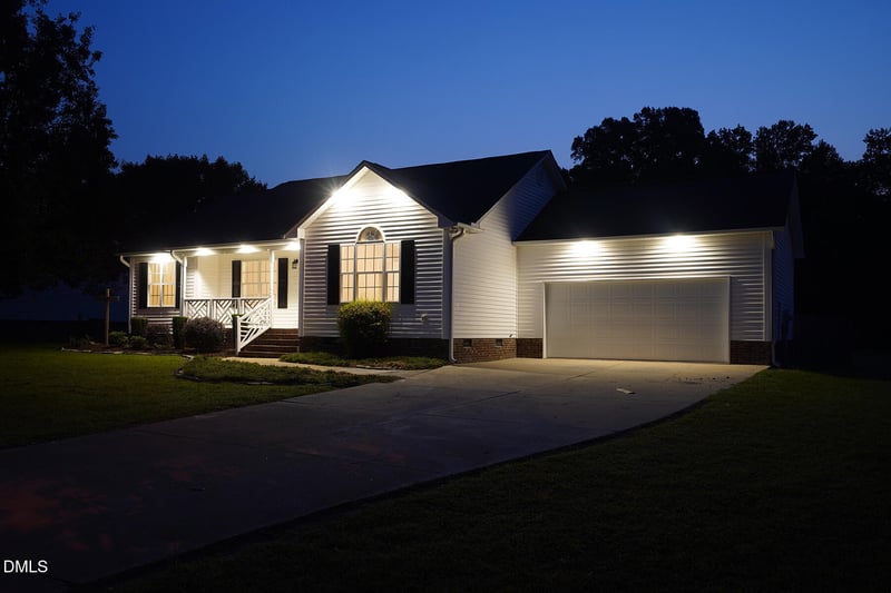 1217 Smith Rd, Smithfield, NC 27577