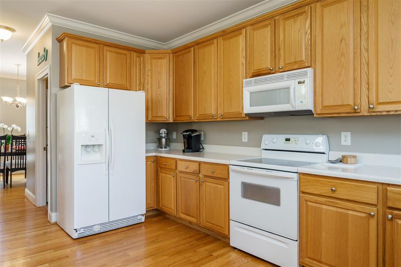 1217 Twelve Oaks Ln, Apex, NC 27502