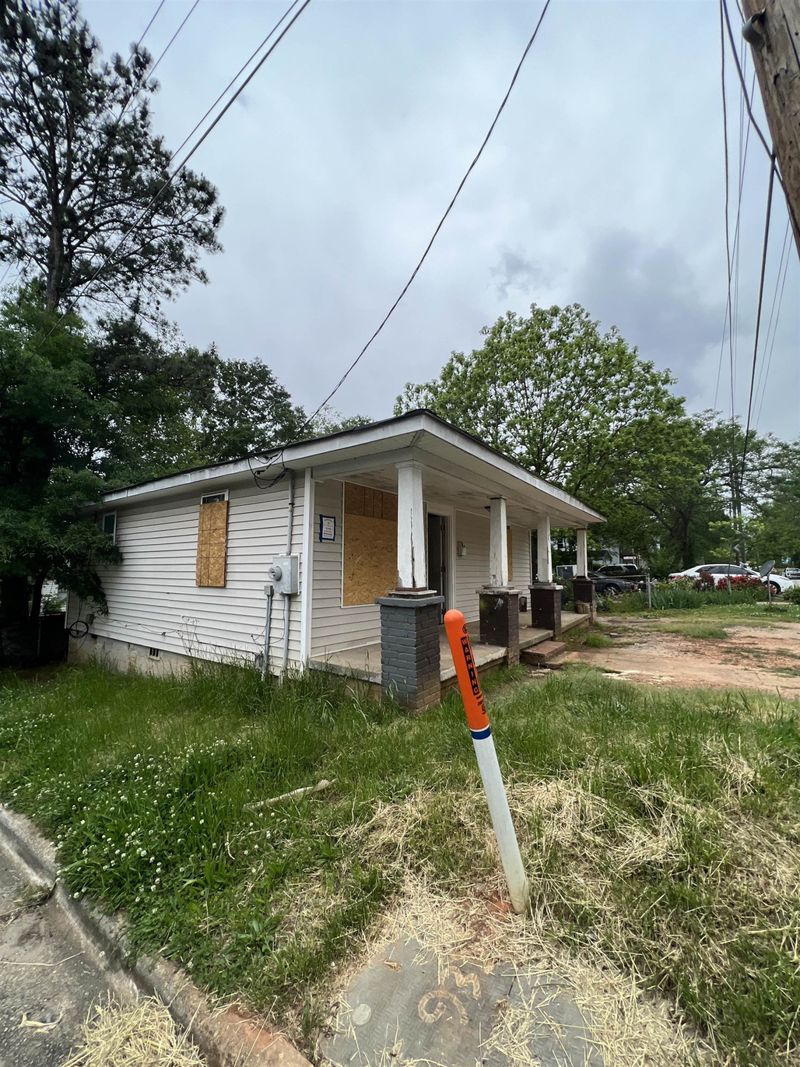 1218 Boyer St, Raleigh, NC 27610