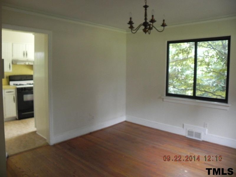 1218 Canterbury Rd, Raleigh, NC 27608