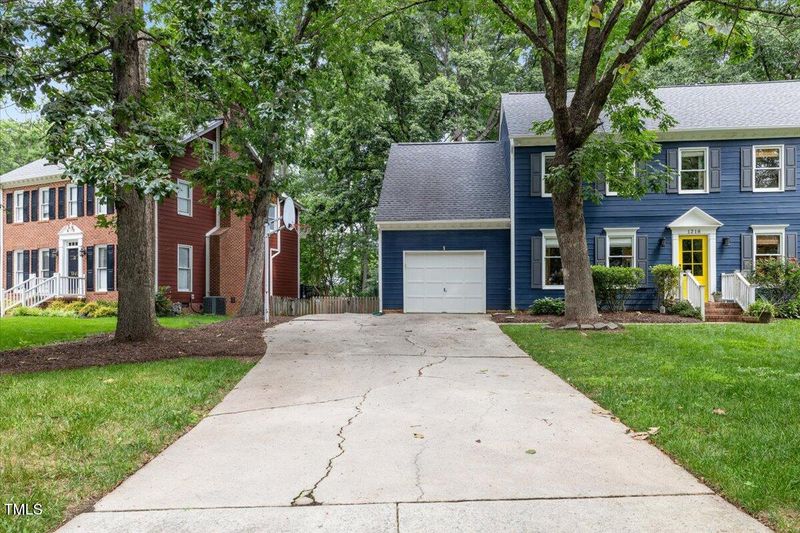 1218 Chimney Hill Dr, Apex, NC 27502
