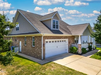 1218 Crystalwater Dr, Fuquay Varina, NC 27526