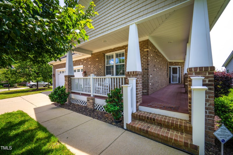 1218 Crystalwater Dr, Fuquay Varina, NC 27526